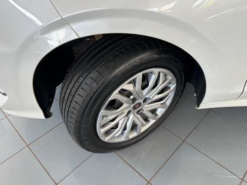 Fiat Cronos 1.8 Drive 16v Flex Aut. 4p