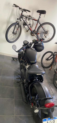 Trumph Bobber Black