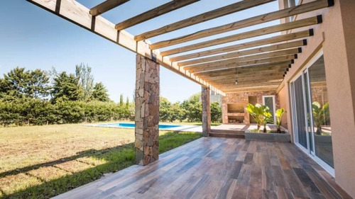 Casa A Estrenar En Venta En Santa Barbara