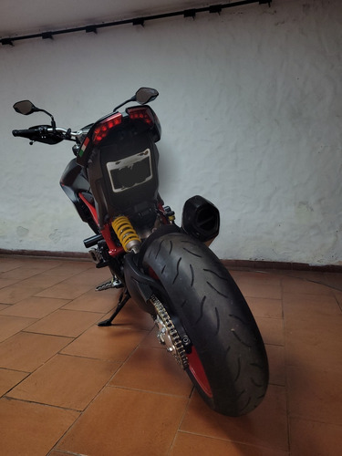 Imagen 3 de 5 de Ducati Hipermotard 821 2015