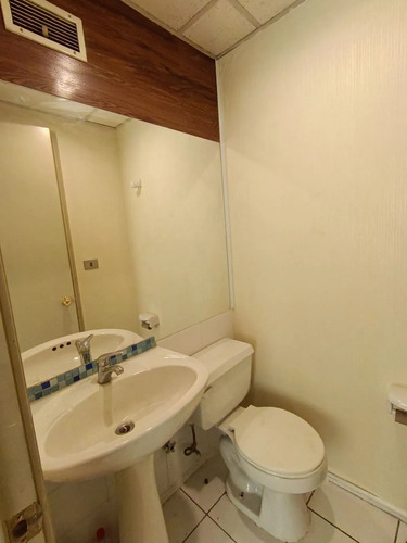 Oficina En Arriendo Metro Pedro De Valdivia - Providencia