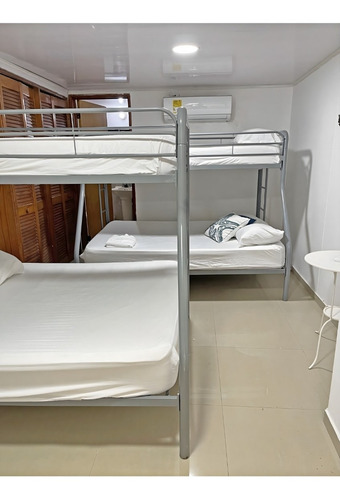 Imagen 18 de 19 de Apartamento De Tres Niveles Con Vista Al Mar