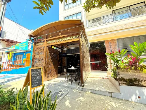 Venta Edificio En Laureles Ideal Para Airbnb, Con Suites Y Terraza