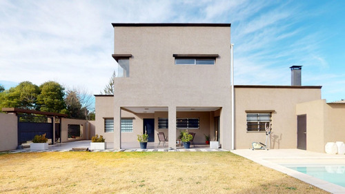 Imagen 7 de 30 de Venta De Casa 3 Dormitorios Con Quincho Y Pileta En City Bel