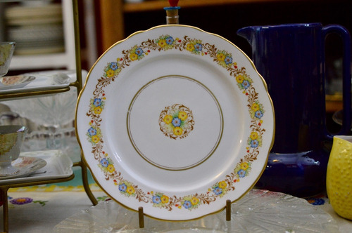 Plato Playo Porcelana Royal Stafford England Bouquet C1960