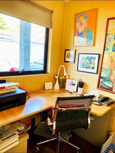 Casa En Venta De 4 Dorm. En La Reina