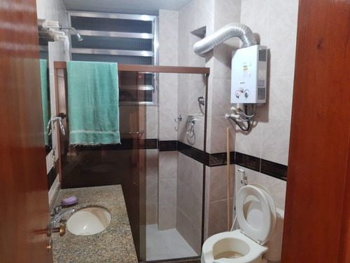 Imagem 5 de 30 de Apartamento Todo Reformado Com: Dois Quartos, Sala Um Banheiro Social E Dependência. - Ap5595