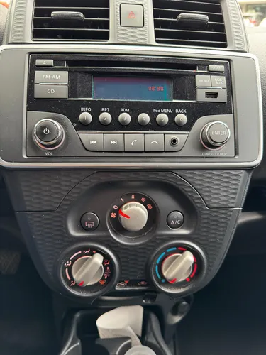 Nissan March 1.6 SENSE MECANICO