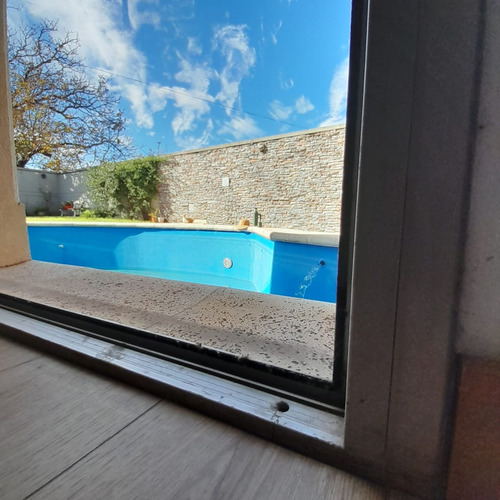 Casa En Venta Pergamino Con Pileta