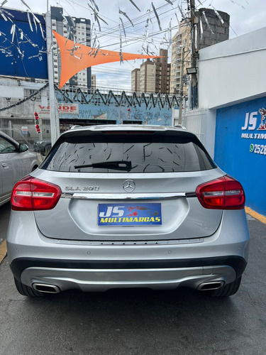 Mercedes-Benz Classe GLA Mercedes-Benz GLA 200 1.6 Enduro