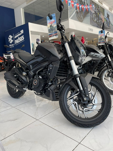Imagen 2 de 3 de Bajaj Dominar D 400