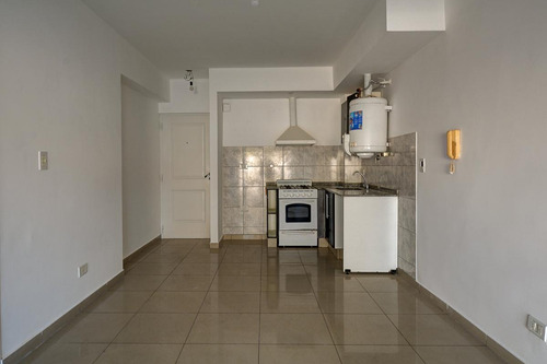 Imagen 5 de 15 de Venta / Departamento 2 Ambientes / Cochera / Lomas Del Mirador