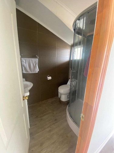 Hermosa Casa En Pichilemu | 6 Dormitorios Y 2 Baños