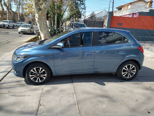 Imagen 4 de 10 de Chevrolet Onix 1.4 Ltz 2016