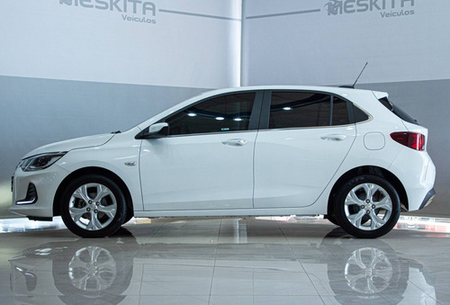 Imagem 2 de 15 de Chevrolet Onix 1.0 Turbo Flex Premier Automático