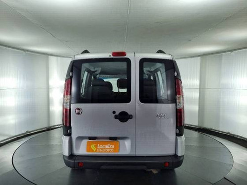 Imagem 6 de 15 de Fiat Doblò 1.8 Mpi Essence 7l 16v Flex 4p Manual