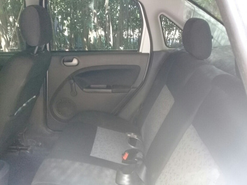 Imagen 9 de 9 de Ford Fiesta Max Eige