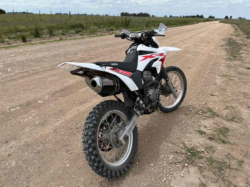 Imagen 7 de 15 de Honda Tornado Xr250 En Tres Arroyos