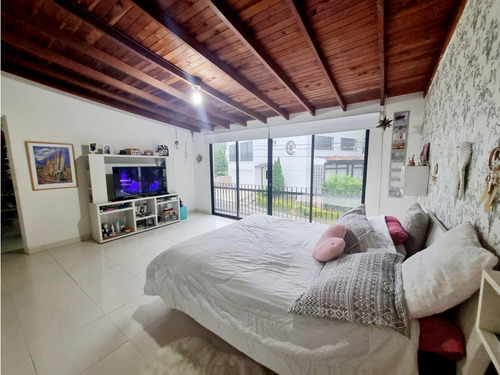 Venta De Casa En El Poblado Loma De Los Gonzalez Medellín