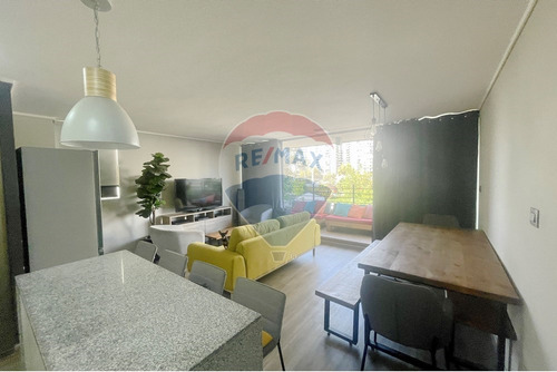 Amplio Y Moderno Departamento