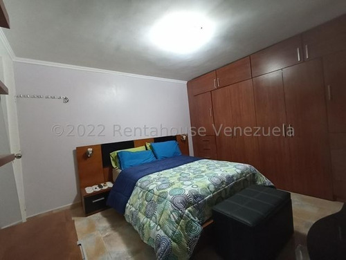 Imagen 10 de 15 de Apartamento En Venta En Urb Los Roques Intercomunal Db 22-20730
