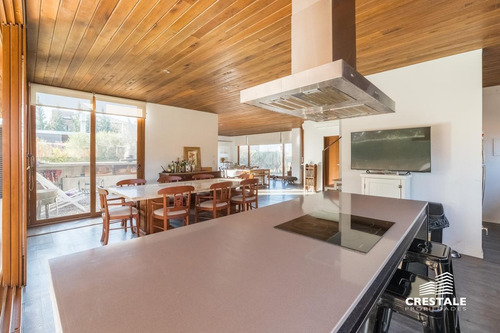 Imagen 9 de 30 de Excelente Casa 4 Dormitorios En Venta - San Sebastian