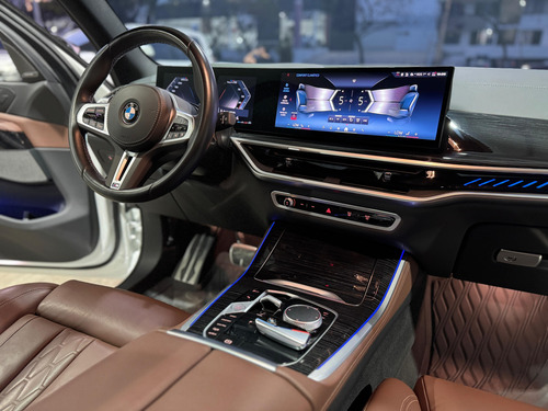 BMW X5 4.4 V8 M60I