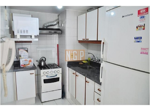 Apartamento Con Todos Los Servicios Buena Rentabilidad- Ref: 18257