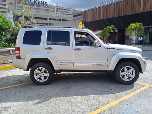 Imagen 9 de 18 de Jeep Cherokee