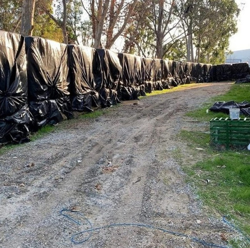 Rollo 3m X 30m De Plastico O Polietileno Negro Cal.600