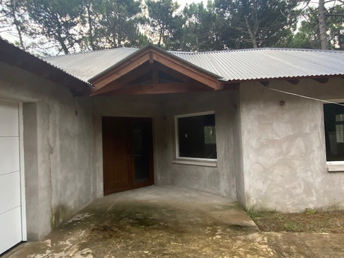 Imagen 2 de 9 de Venta- Espectacular Chalet En Pinamar A Terminar
