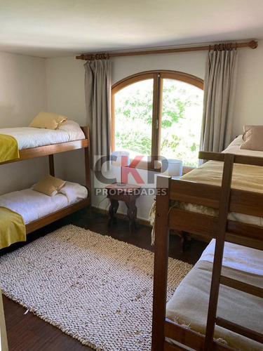 Gran Casa Con Parque Privado En Santo Domingo