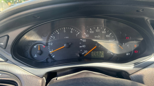 Ford Focus 1.6 Ambiente Gnc