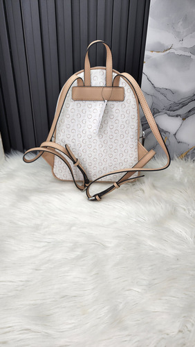 Backpack Guess Dd672430 Nueva 100 % Original Con Etiqueta Blanco Estampado Níquel Beige