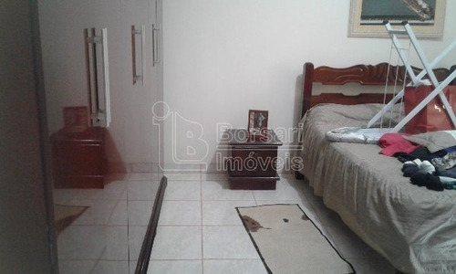 Imagem 1 de 5 de Venda De Casas / Padrão Na Cidade De Araraquara 7390