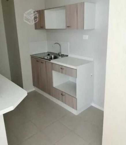 Av Ovalle (67771)