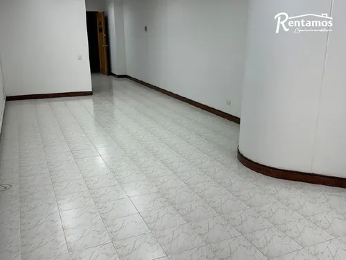 Oficina En Arriendo En El Poblado. Cod A775570