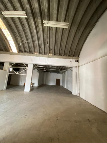 Bodega Y Oficinas En Renta / Área Federal Central De Abastos, Iztapalapa-cdmx