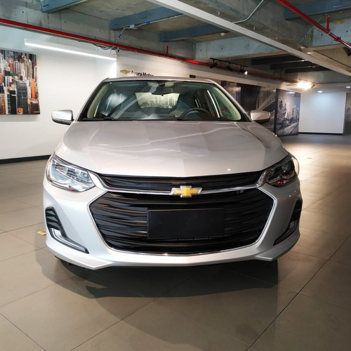 Imagen 14 de 20 de Chevrolet Onix Turbo 2023 0km Desde
