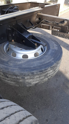 Imagem 14 de 14 de Mb 1933 Axor Bitruck 2018/18 No Chassis