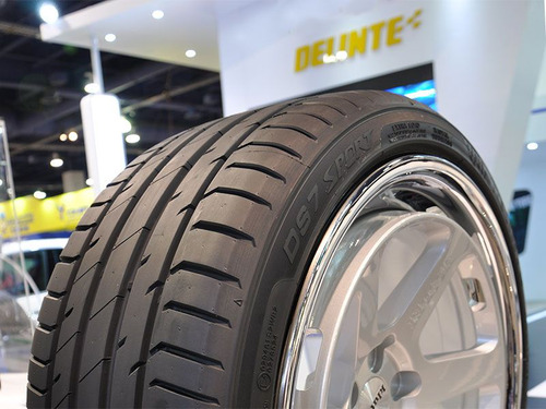 Kit 4 Pneus Delinte Aro 17 225/45r17 Ds7 Sport 94y