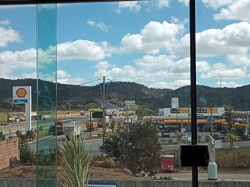 Imagem 11 de 12 de Casa Comercial Com 6 Quartos Para Comprar No Centro Em Melo Viana (esmeraldas)/mg - 16117