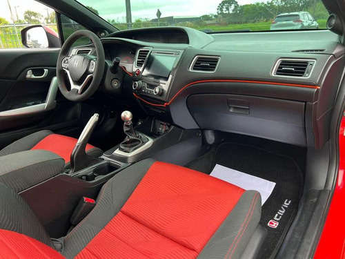Honda Civic Coupe Si 2.4 16v 206cv