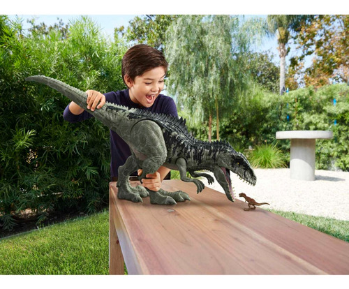 Dinosaurio Jurassic World Giganotosaurio Super Colosal