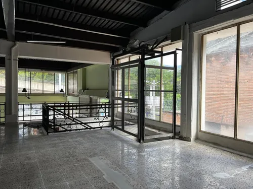 Local Comercial Para Arriendo Poblado
