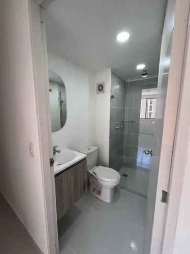 Rento Apartamento Con Excelente Ubicación En Rionegro