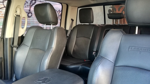 Ram 1500 5.7 V8 Laramie 4x4 2015
