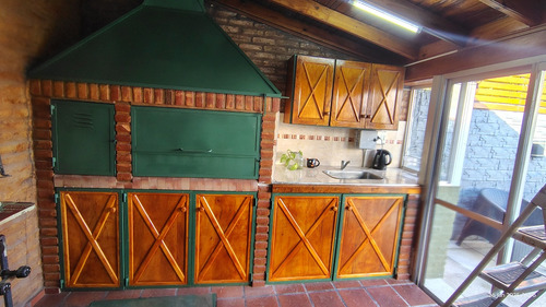 Carpintería Artesanal. Trabajos A Medida Y Restauración