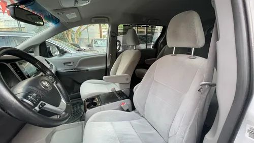 Toyota Sienna 3.5 Xle At