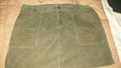 Falda Columbia Talla 32 (Usado)